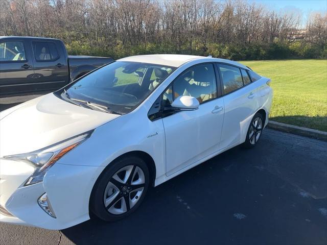 2018 toyota prius three