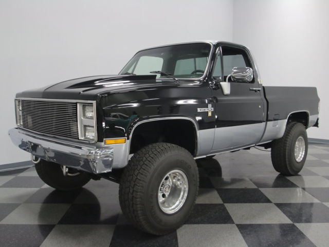 slick paint, upgraded 350ci, 700r4, power windows & locks, very clean short bed