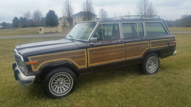 1989 jeep grand wagoneer sport utility 4-door 5.9l 360 leather interior & loaded