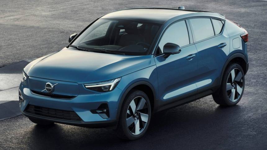 2023 volvo c40 recharge twin plus