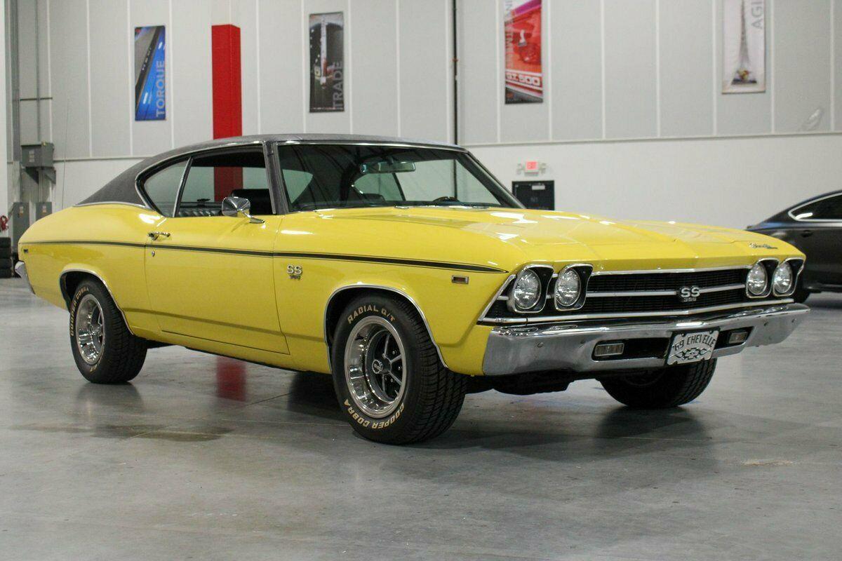 1969 chevrolet chevelle daytona yellow upgraded r700 transmission