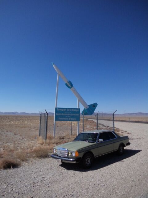 mercedes benz 1985 300cdt