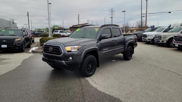 2021 toyota tacoma sr5 in green bay, wisconsin
