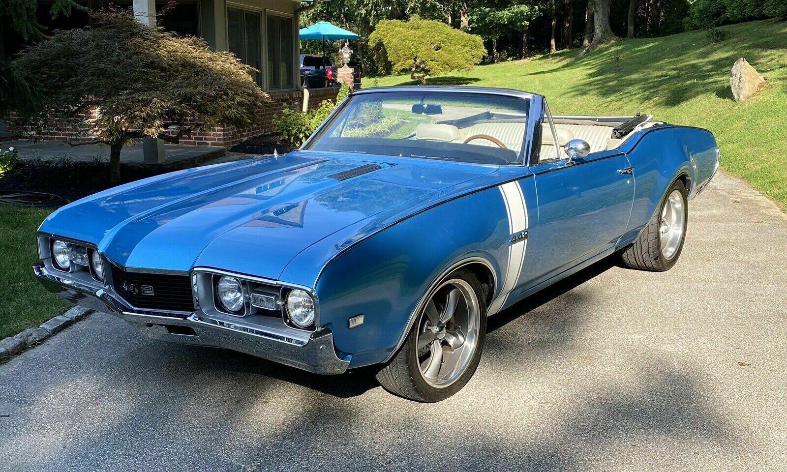 1968 oldsmobile 442 base blue convertible 400ci engine