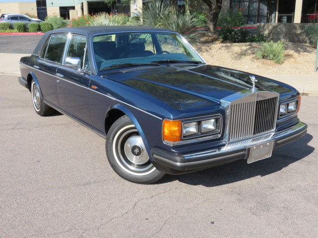 1984 rolls royce silver spur, v8, lwb, connolly leather, wool carpets, luxurious