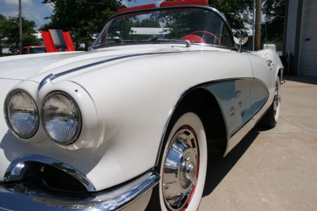 1961 corvette 283/230hp 4 speed ermine white sateen silver cove red interior