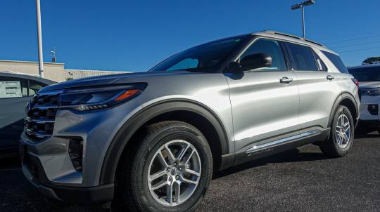 2025 Ford Explorer