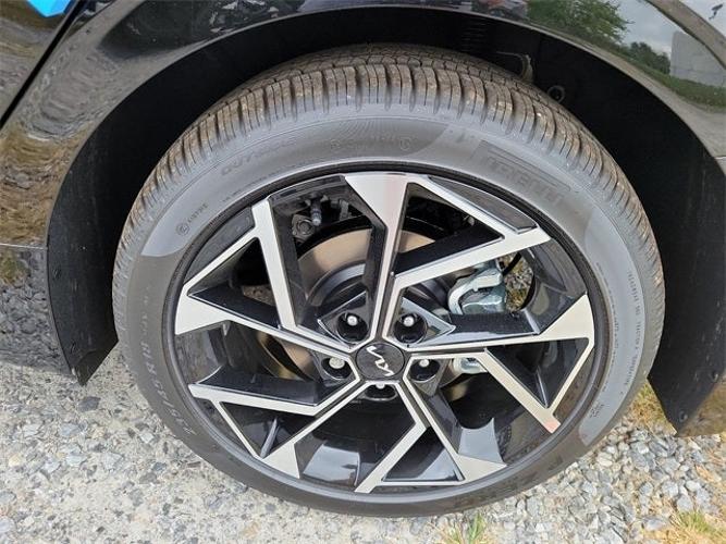 new 2025 kia k5 ex