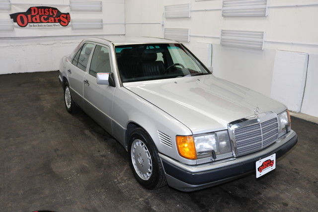 1992 silver 5cyl diesel 4 spd auto runs drive body inter good!