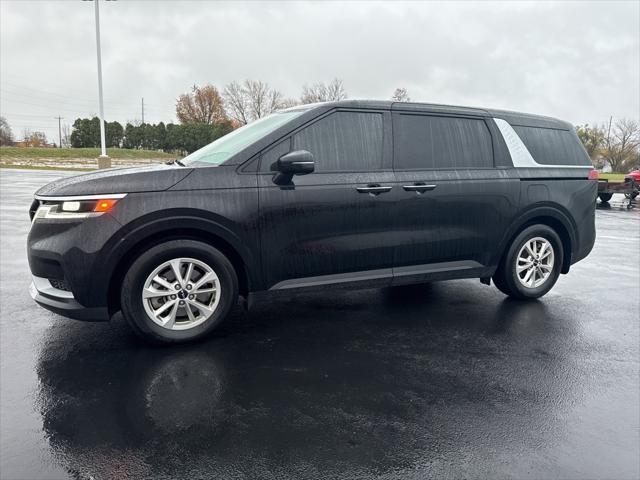 2023 kia carnival lx