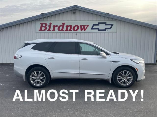 2023 buick enclave essence awd