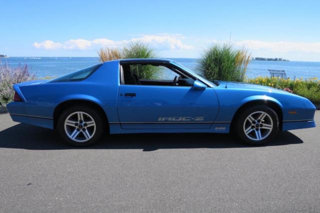 z28 iroc 1,100 original miles