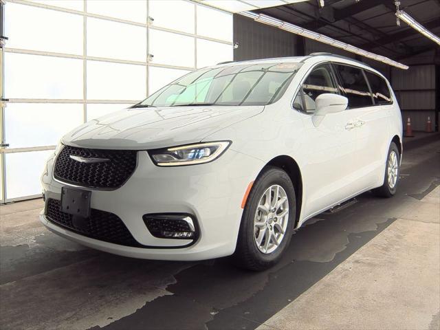 2022 chrysler pacifica touring l