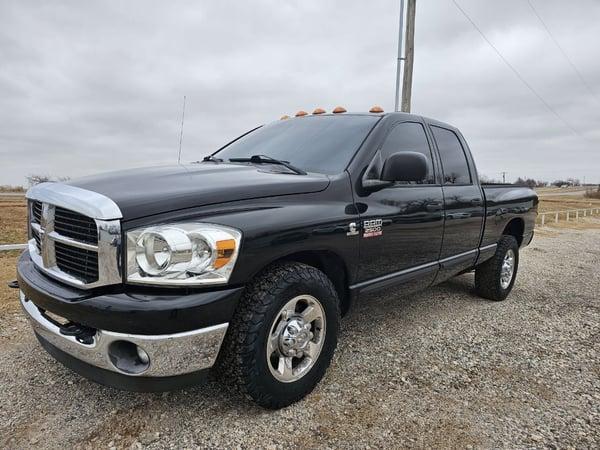 2007 dodge ram 2500 truck in chicago, illinois