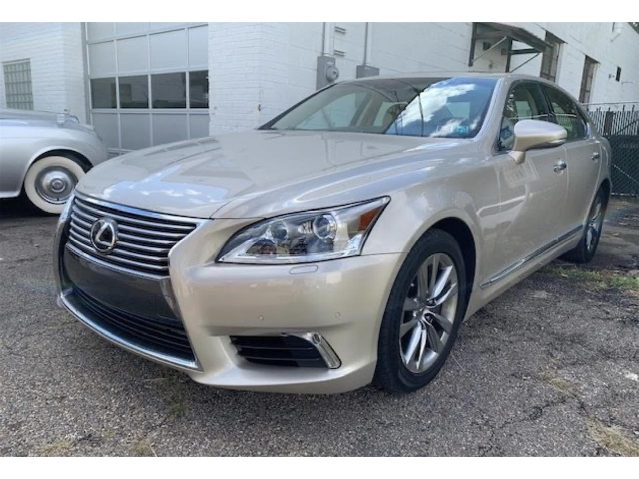2013 lexus ls460