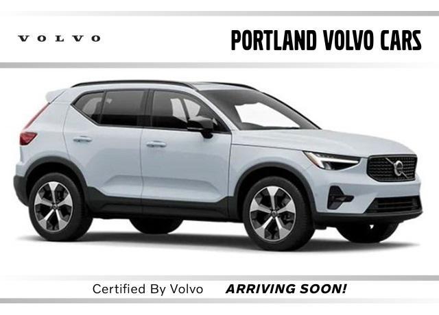 2024 volvo xc40 b5 plus bright theme