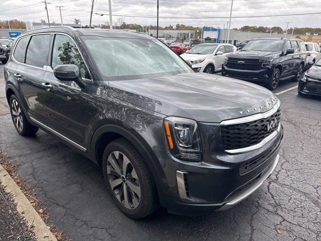 2022 kia telluride s