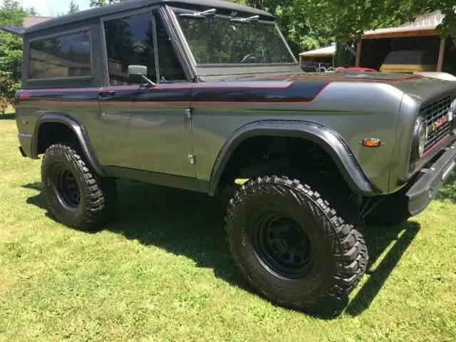 1968 ford bronco lots of new stuff !!!