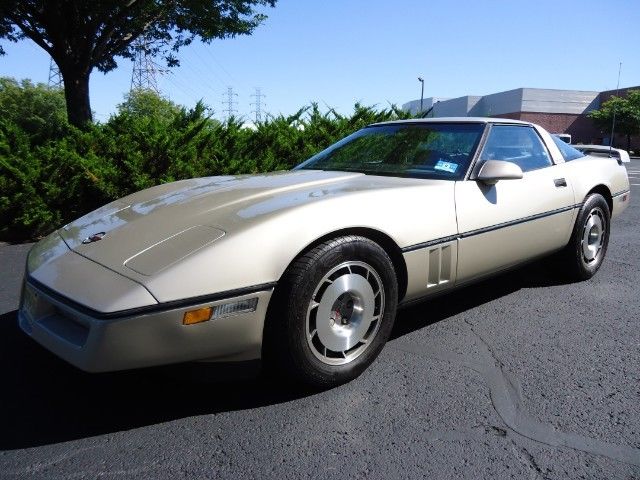 1987 chevy corvette hatchback 63k org miles runs great no reserve auction