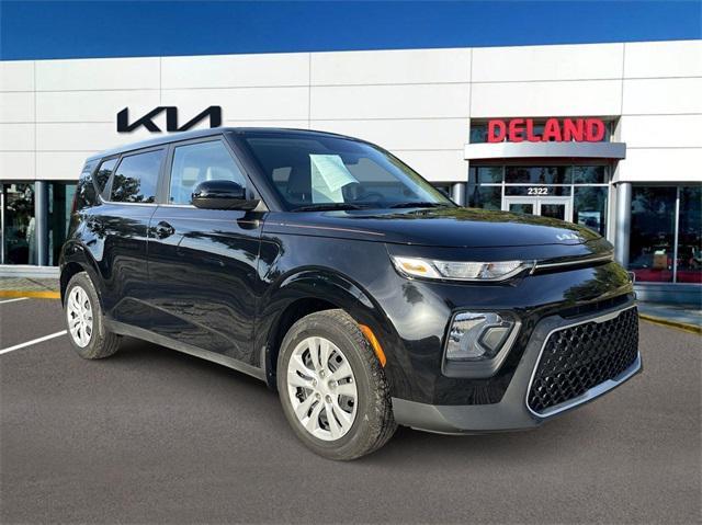 2022 kia soul lx