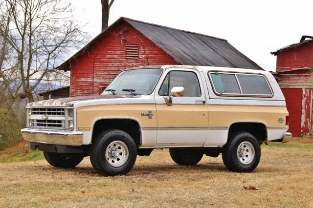 **2 owner**k5**blazer**silverado**original**barn find**5.7l**4x4**one of a kind*