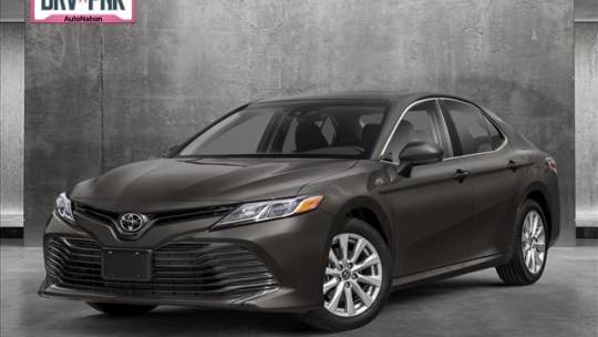 2018 toyota camry le