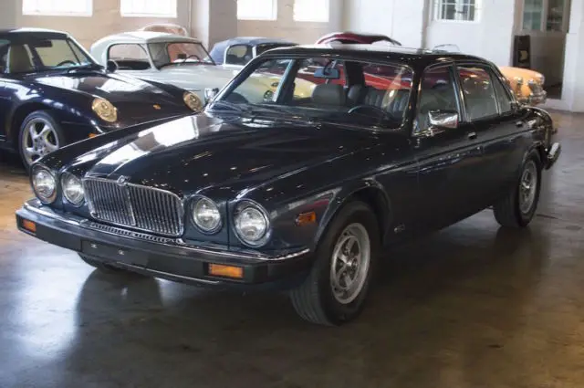 1985 jaguar xj6