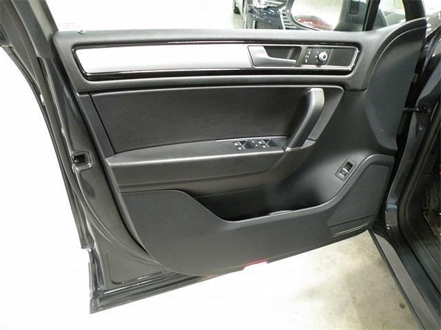 2015 volkswagen touareg v6 sport awd v6 sport 4dr suv for sale in sioux falls, south dakota