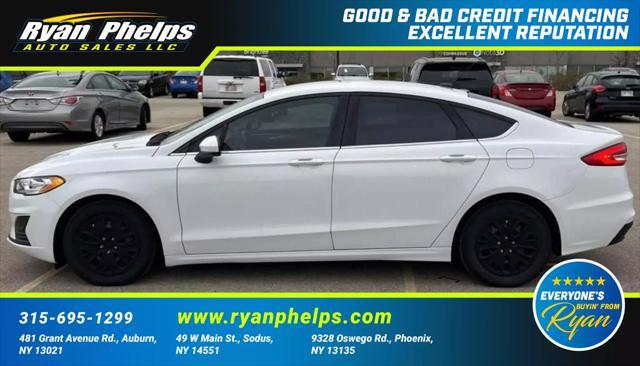 2019 ford fusion se