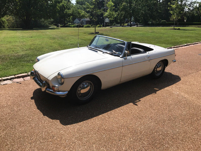 1967 mgb overdrive 1 owner all records drives great just serviced make offer!