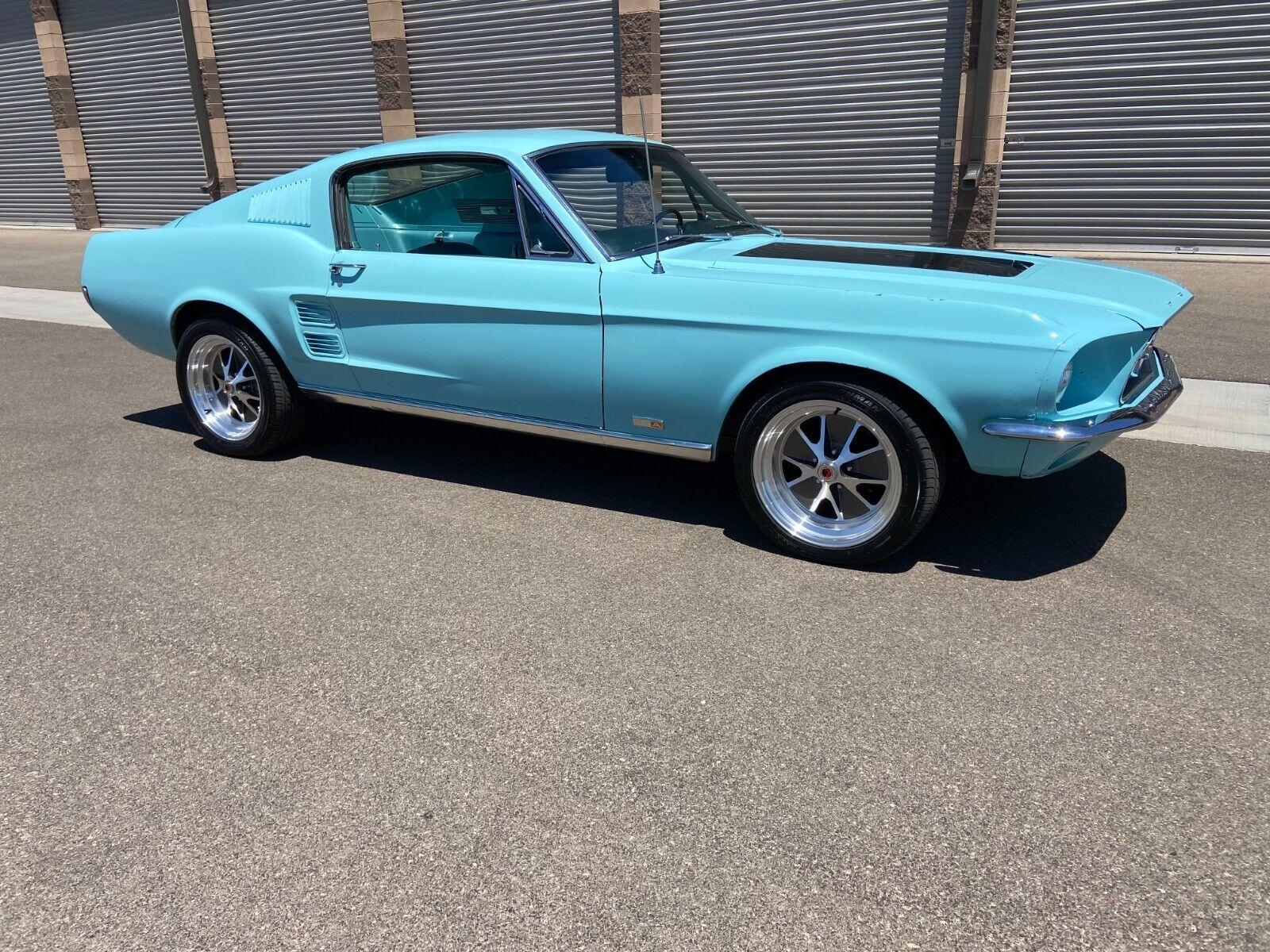 1967 ford mustang fastback 390-4v v8