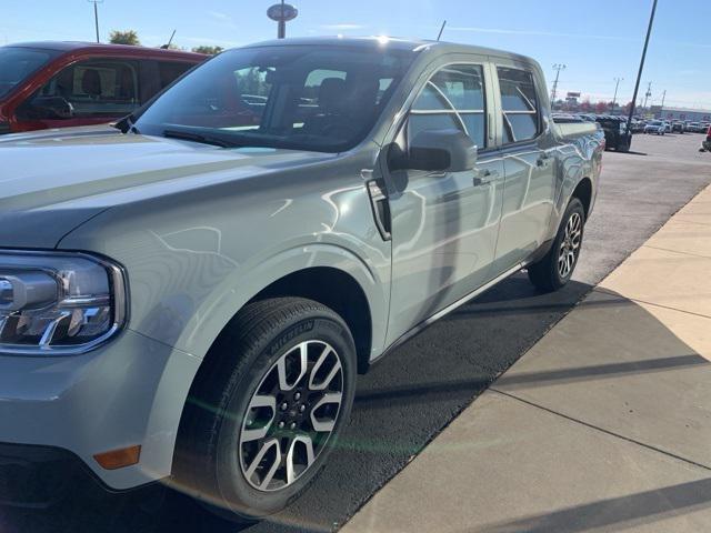 2022 ford maverick lariat