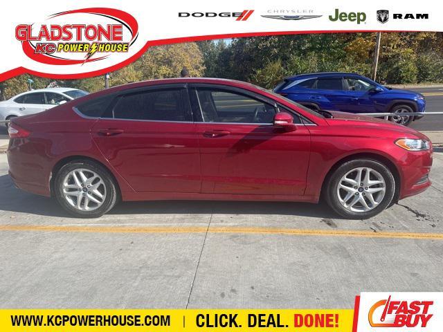 2015 ford fusion se