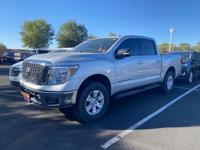 2018 nissan titan sv