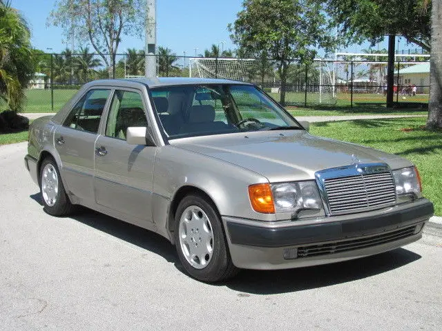 1993 mercedes 500e! records since new! x-clean! low miles! smoke silver / beige