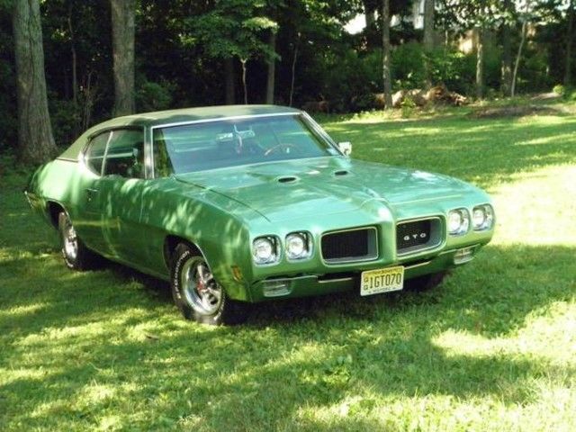 1970 pontiac gto, 2nd owner, vinyl top, rebuilt engine 68k miles, new tires!