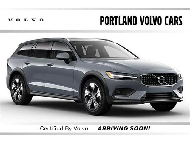2024 volvo v60 cross country b5 plus
