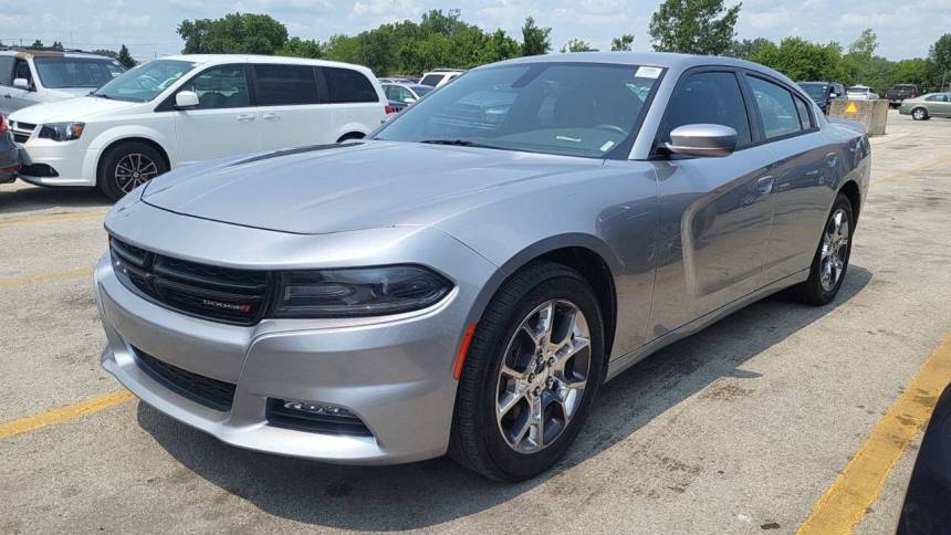 2015 dodge charger sxt
