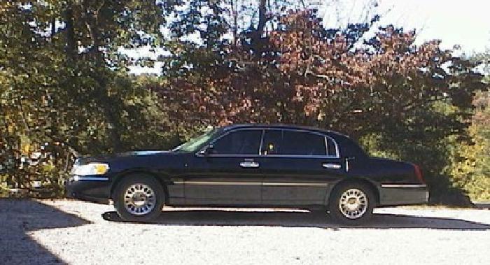 2000 lincoln town car cartier in newark, oh
