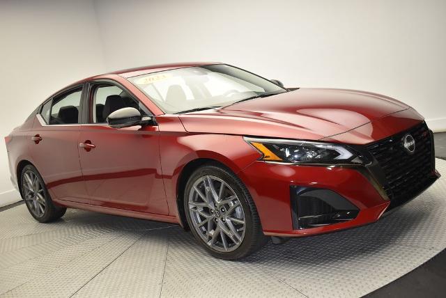 2023 nissan altima 2.0 sr