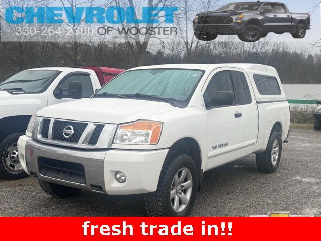 2010 nissan titan se