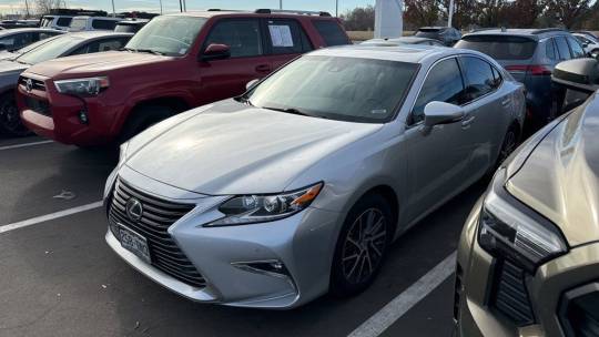2017 Lexus ES
