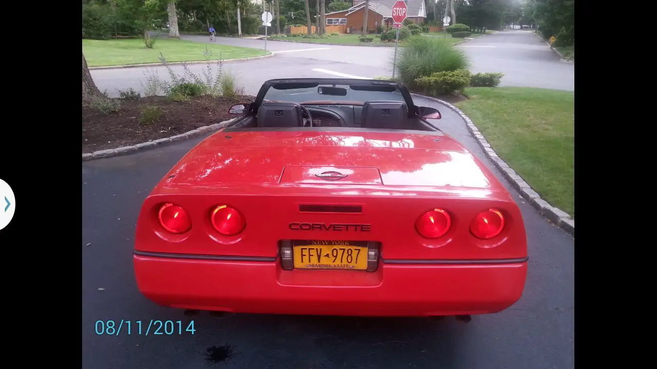 1990 chevrolet corvette base convertible 2-door 5.7l