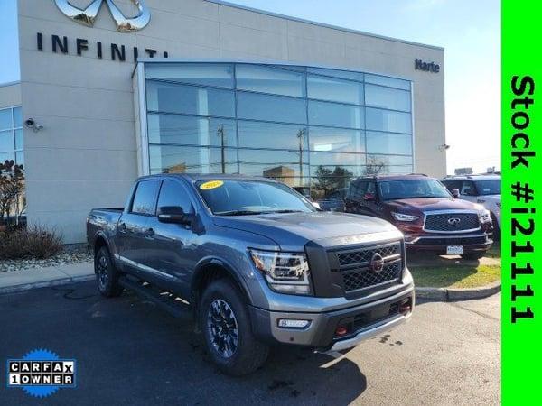 2023 nissan titan in chicago, illinois