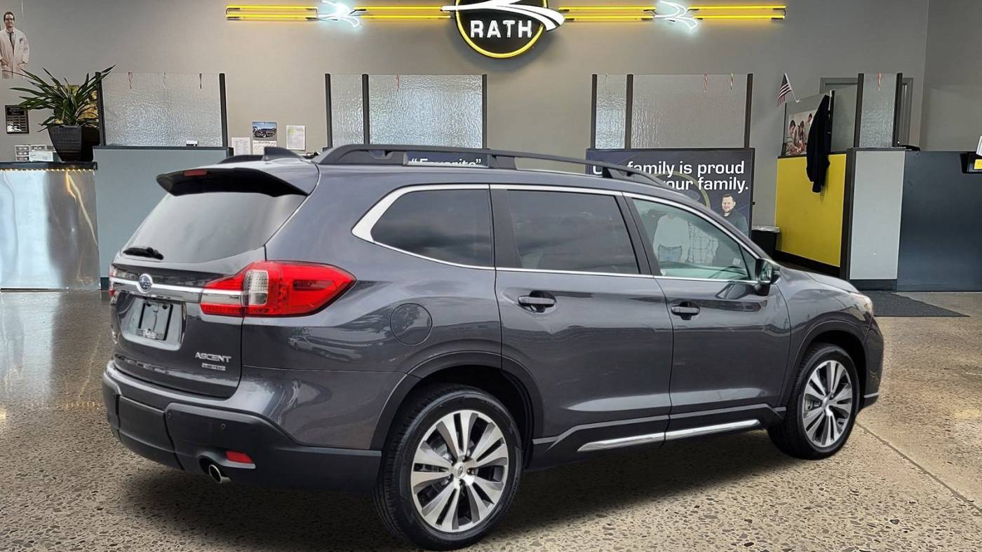 2022 subaru ascent limited 7-passenger