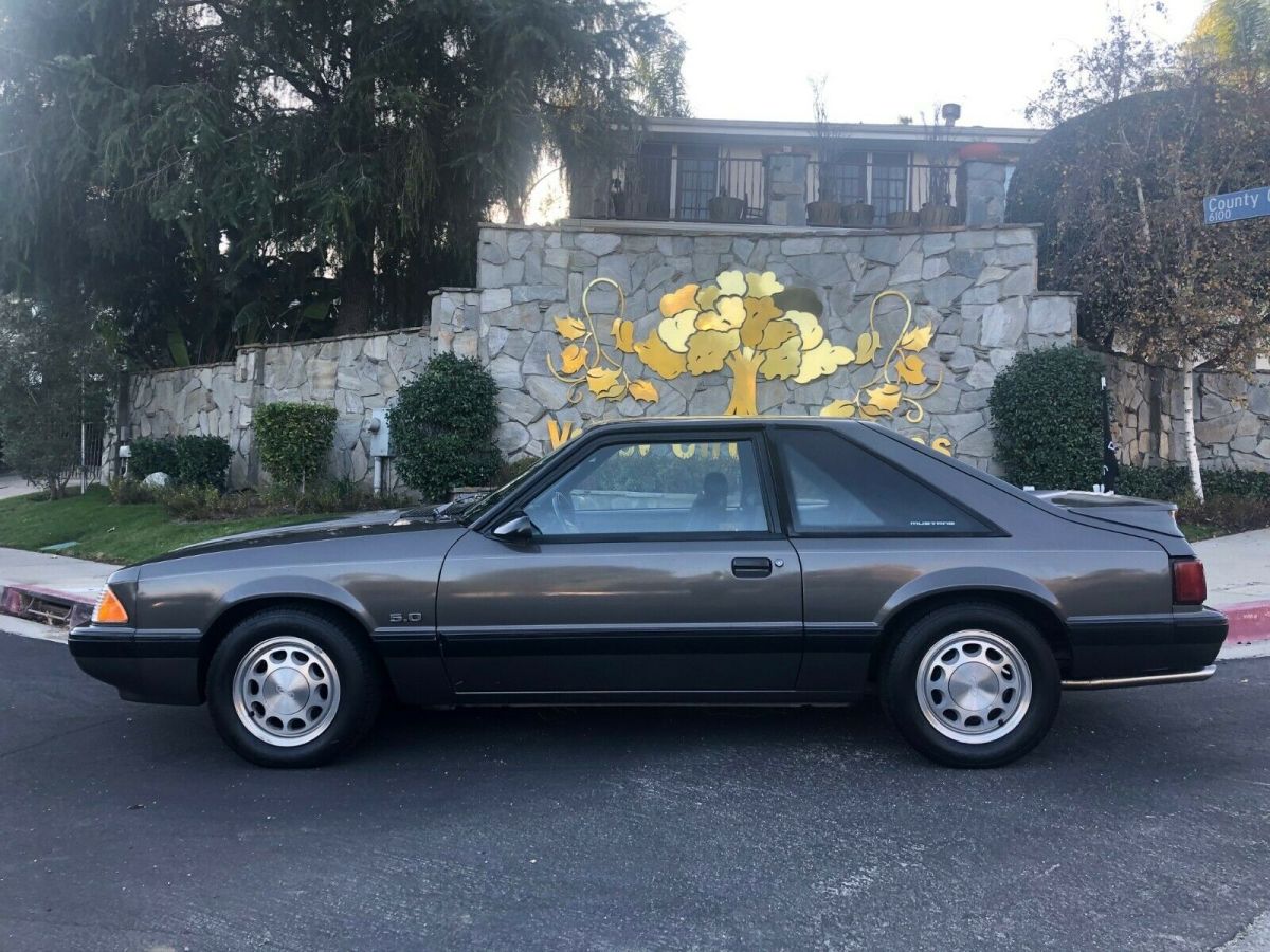 1990 ford mustang lx hatchback 70k miles