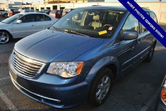 2012 chrysler town & country touring in wilmington, nc