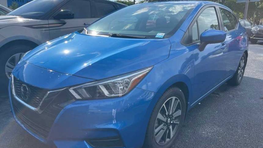 2022 nissan versa sv