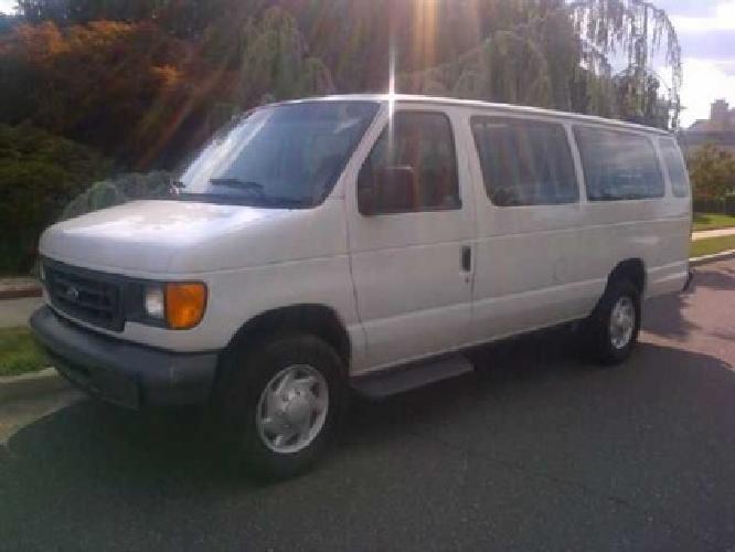 used 2007 ford e-350 15 passenger van, 76,905 miles in island park, ny