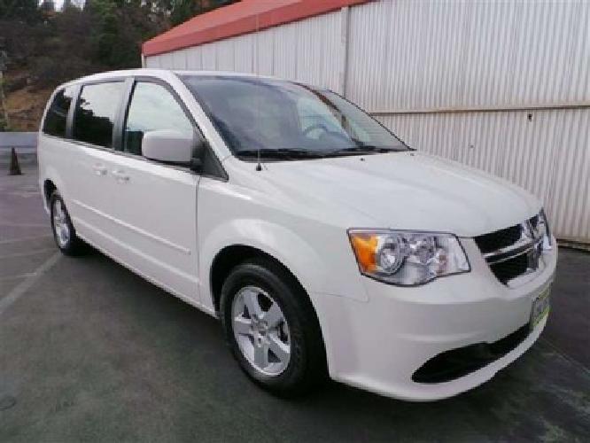 2013 dodge grand caravan sxt in los angeles, ca